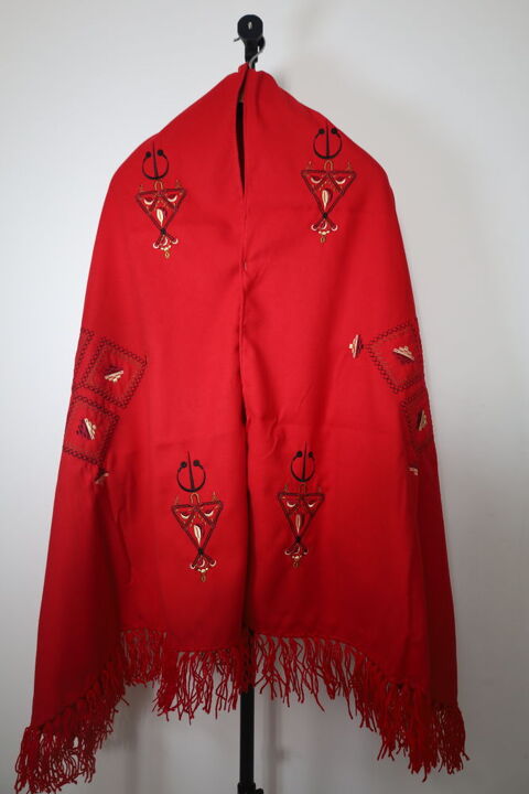 Poncho Arisanal Rouge fait main 35 Marseille 1 (13)