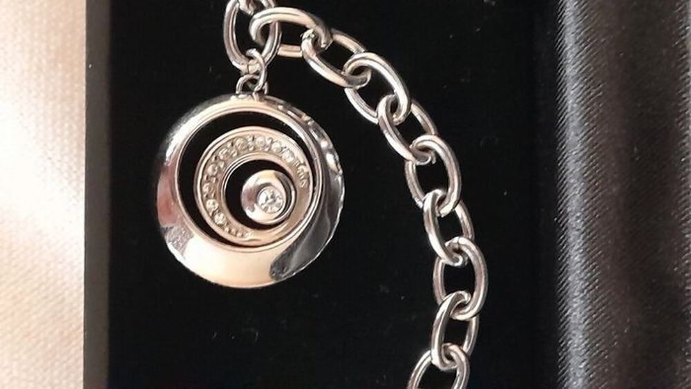 Parure Collier et bracelet Bijoux et montres