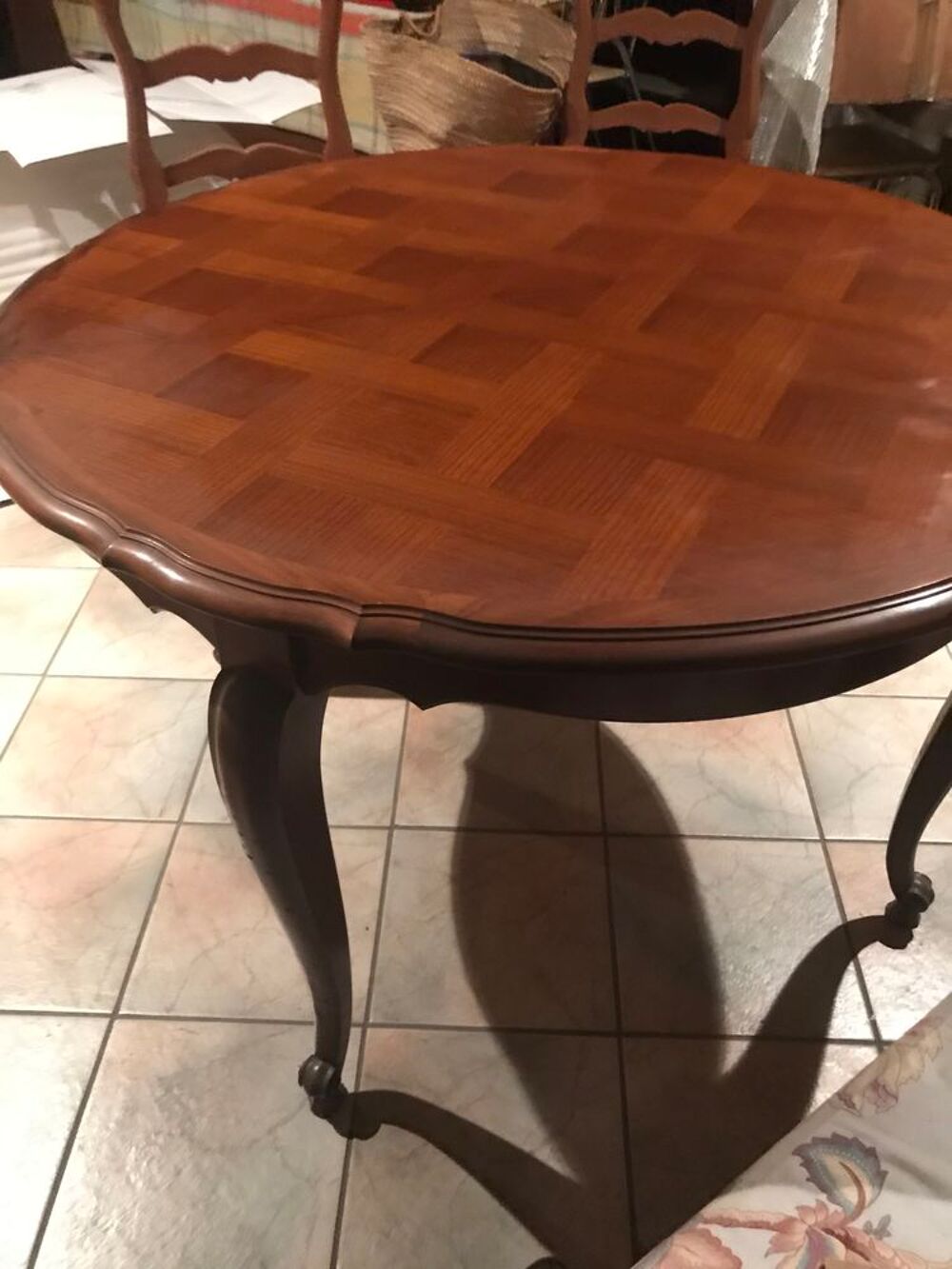 Table avec 4 chaises Meubles