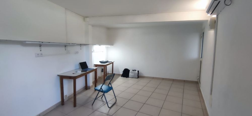 Location Autre Bureau centre ville du MOULE 450€ Le moule