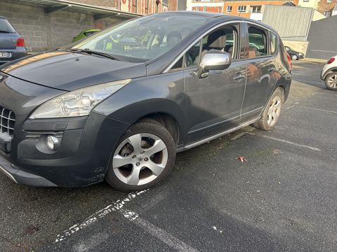 Peugeot 3008 1.6 HDi 16V 110ch FAP Premium Pack