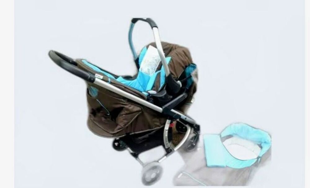 Poussette trio Pu�riculture