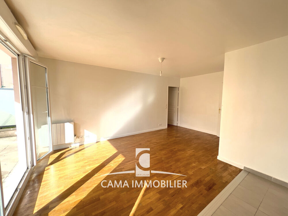 Vente Appartement 3 chambres, grande terrasse, deux places de parking et cave Chevreuse