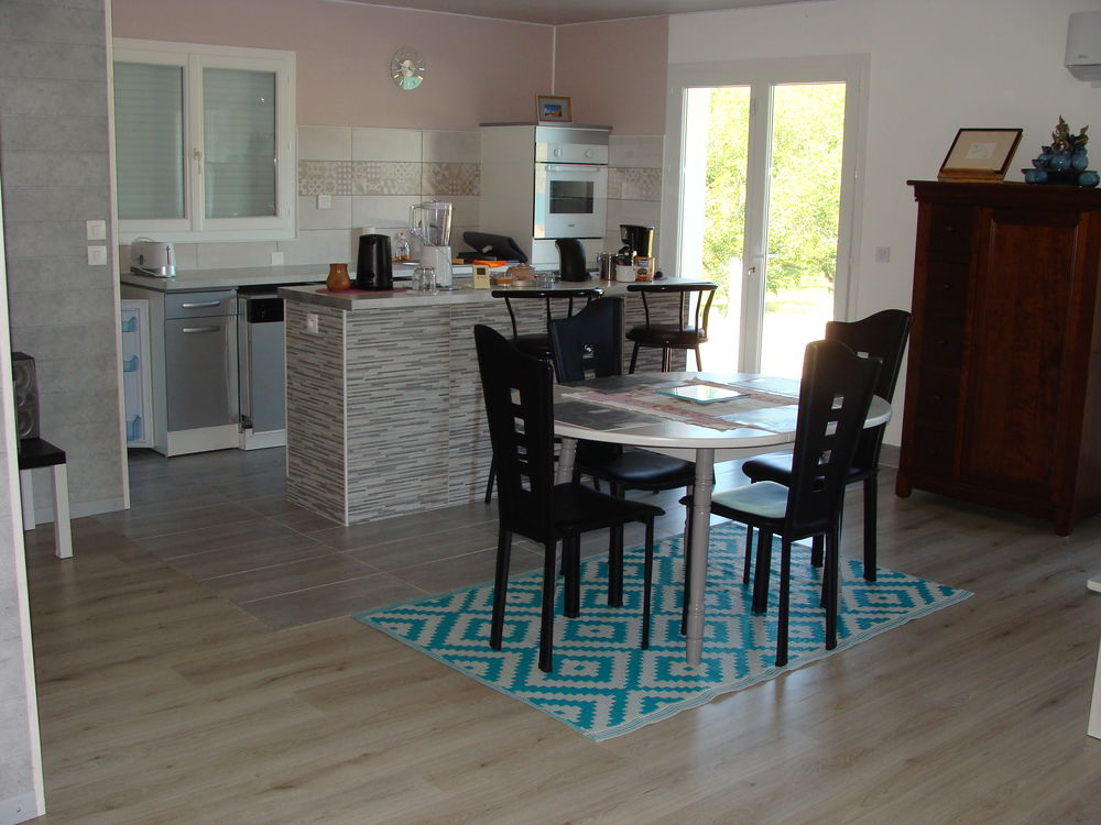   Retrait sur une courte priode estivale,  la semaine Vacances  / Offres de location 
