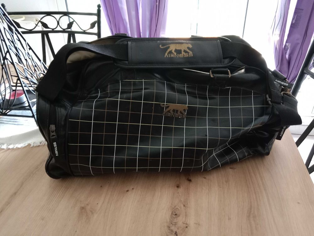sac en cuir jamais servi Maroquinerie