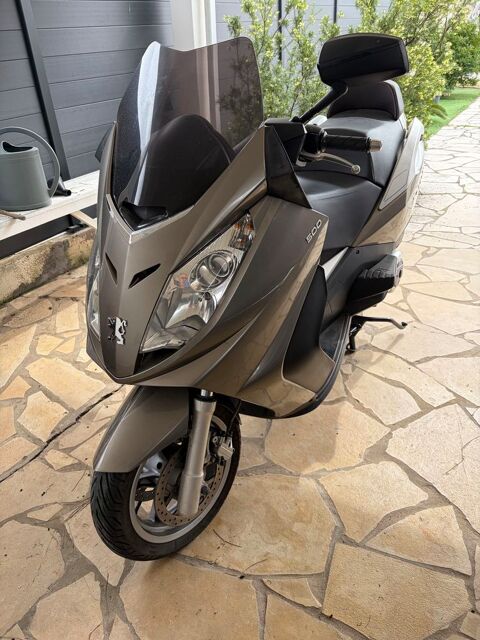 Scooter PEUGEOT 2010 occasion B&eacute;ziers 34500