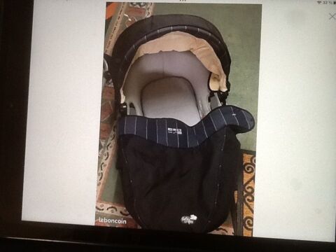 Landau poussette de marque b�b� confort bleu marine 20 Marly (59)