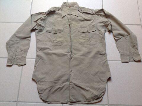 CHEMISE MANCHES LONGUES TAILLE M Envoi Possible
4 Trégunc (29)