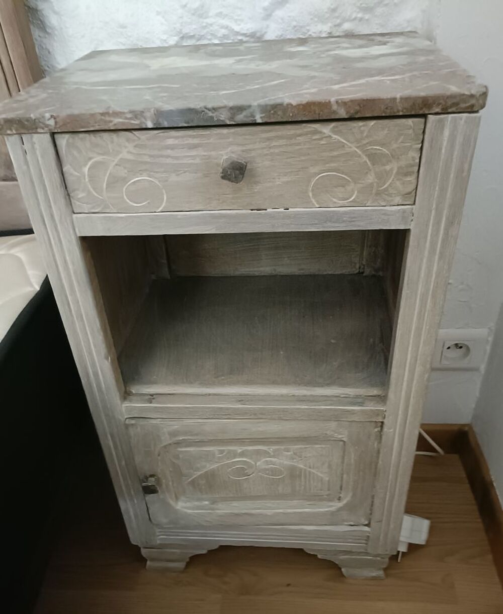Chambre ancienne compl&egrave;te Meubles