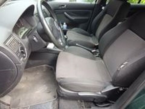 Golf 1.6i Confort 1998 occasion 95380 Louvres