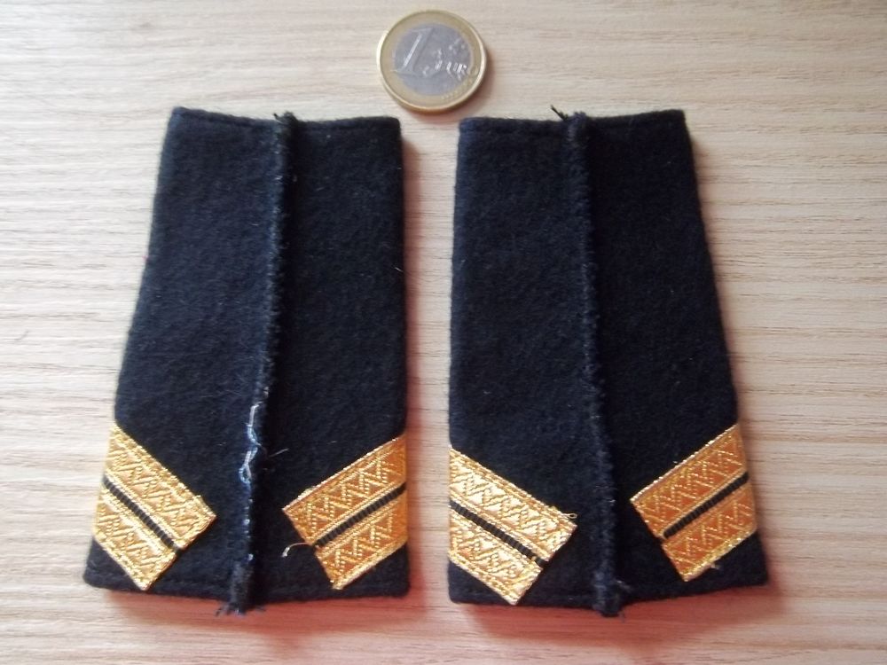 lot fourreaux &eacute;paulettes caporal transmission 5 ans militair 