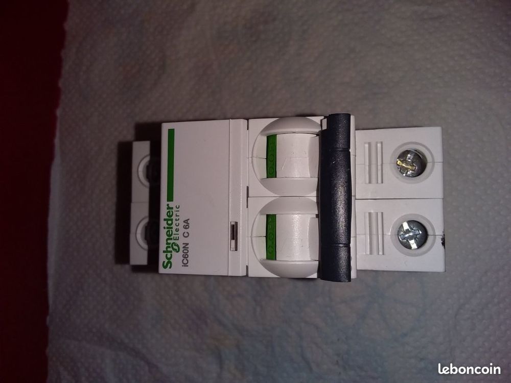 Schneider - Disjoncteur, Acti9 iC60N, 2P, 6 A, courbe C, Bricolage