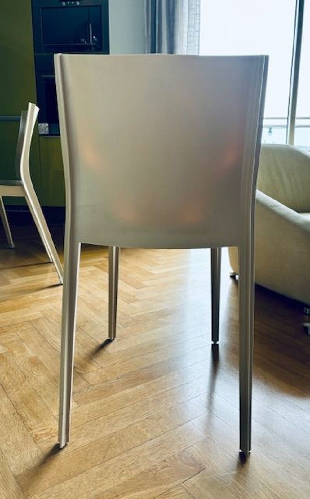 Lot de 4 chaises design XO style Starck Meubles
