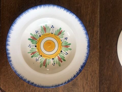 assiettes creuses en faence ancienne Longchamp 25 Toulon (83)