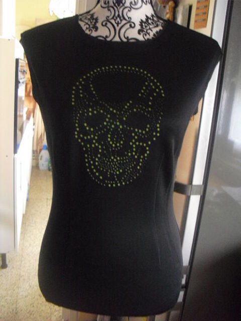 TEE SHIRT NOIR MOTIF tete de mort fluorescente NEUF T 38 12 Lyon 5 (69)