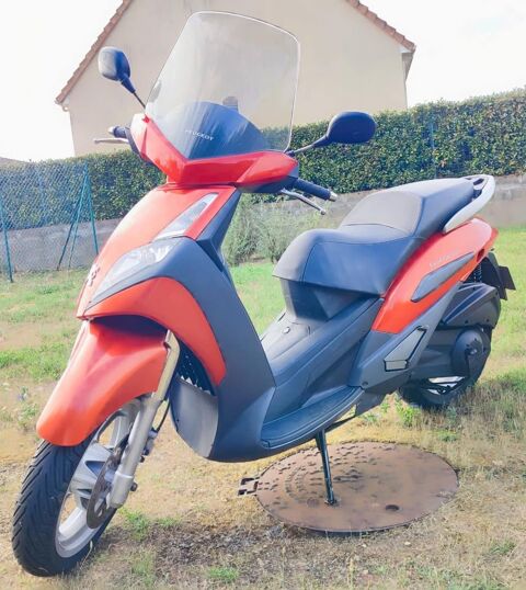Scooter PEUGEOT 2010 occasion La Milesse 72650