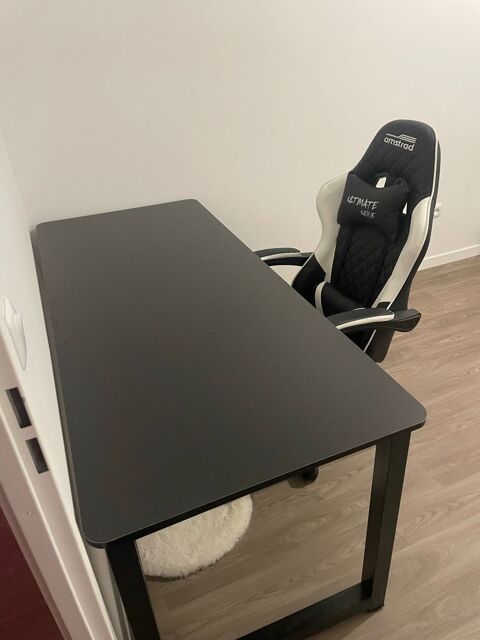 Bureau adulte 65 Louvres (95)