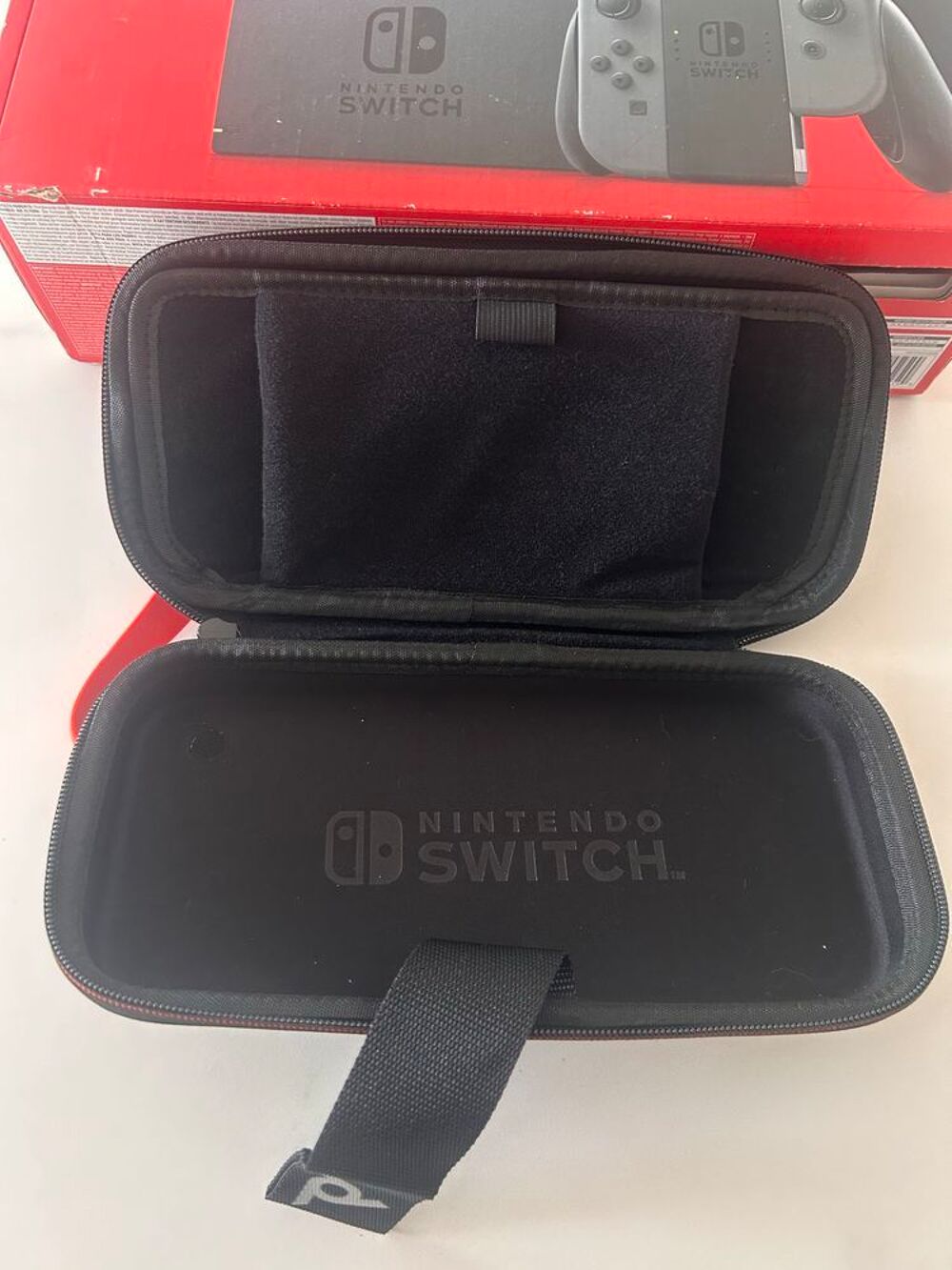 Nintendo Switch 1 " VERSION 2 " Consoles et jeux vidéos