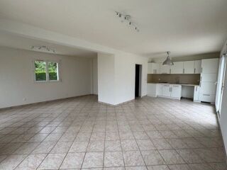  Villa � louer 5 pi�ces 139 m� Saint-cergues