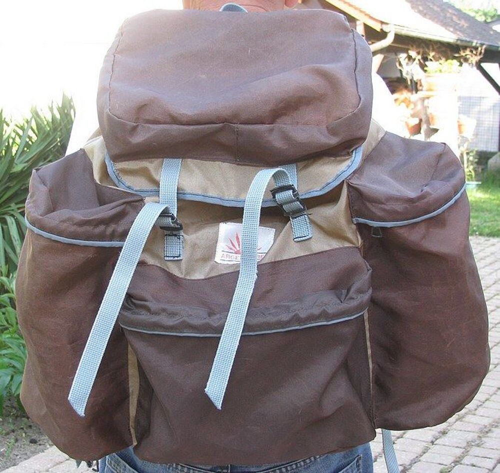 Sac &agrave; dos marron Sports