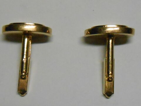 BOUTONS DE MANCHETTE (43) 5 Vendôme (41)