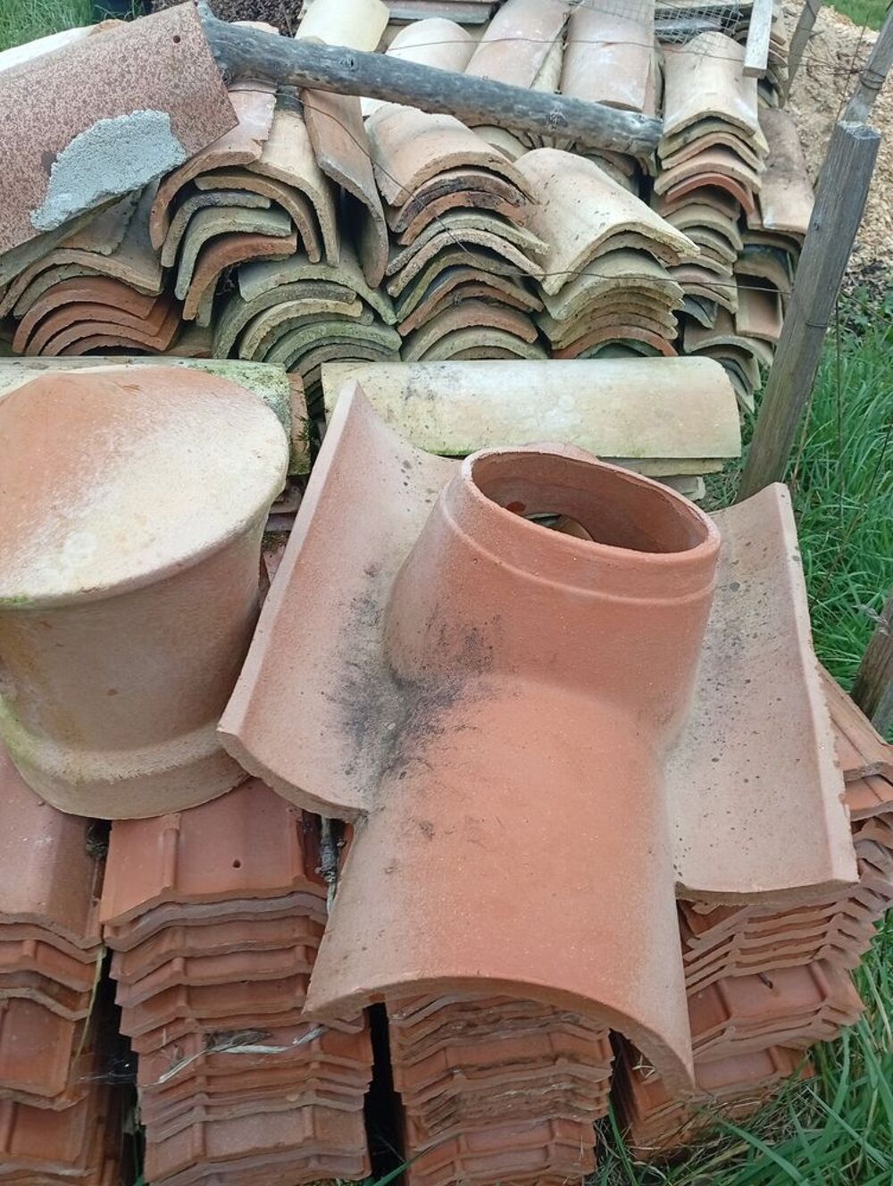 Tuile &agrave; douille - pour tuiles romanes + chapeau Bricolage