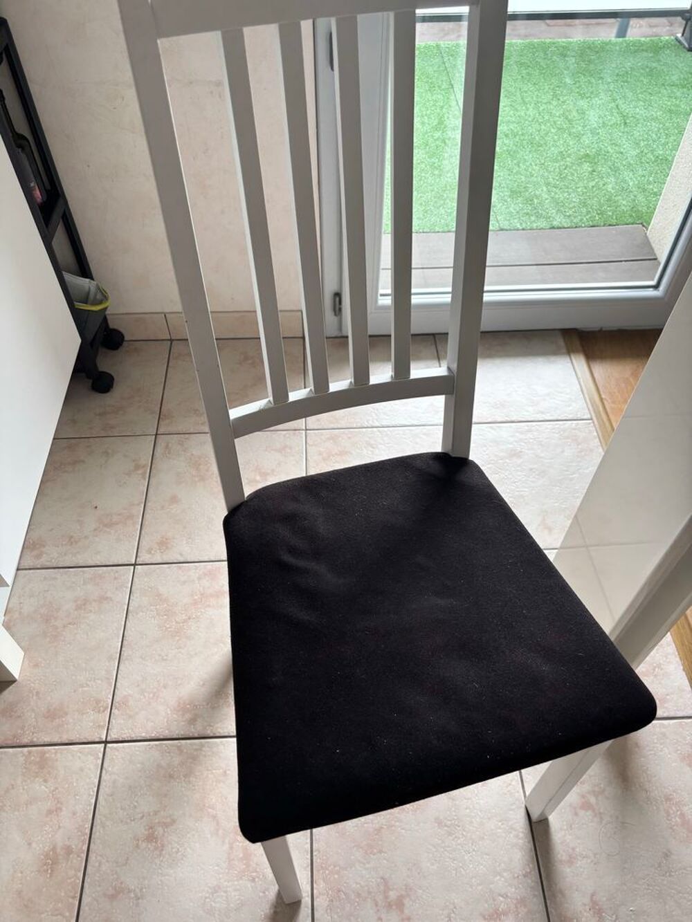 Lot de 4 chaises blanche IKEA Meubles
