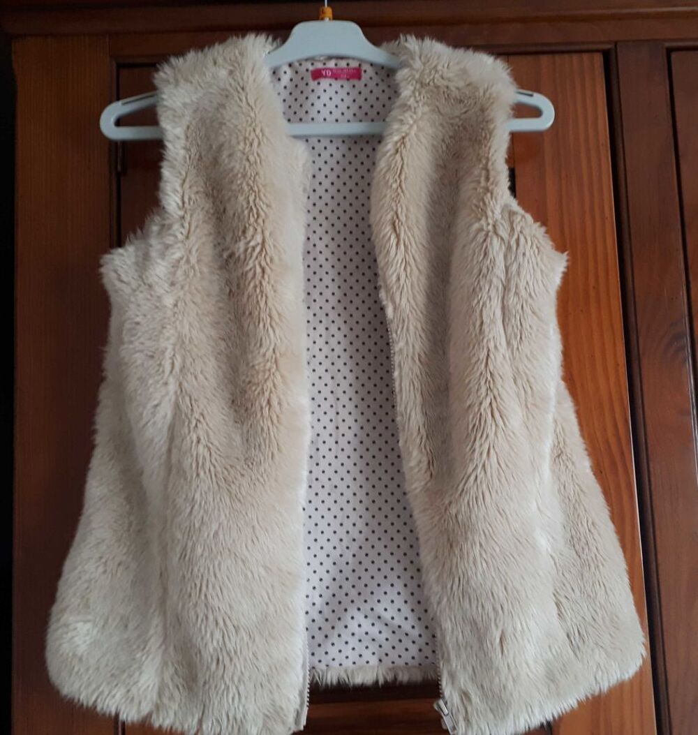 Veste gilet imitation fourrure 12/14 ans Vêtements