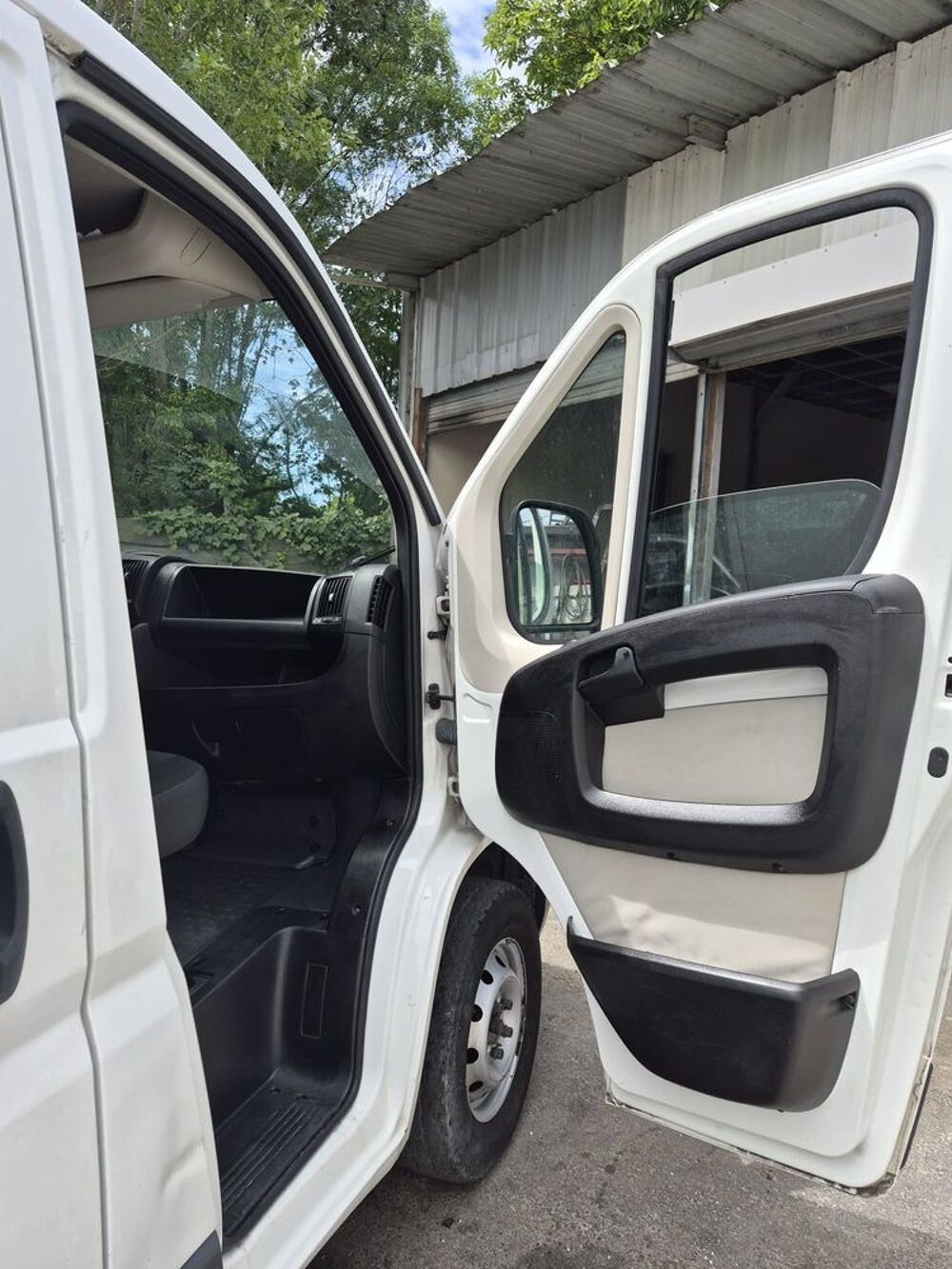 Divers PEUGEOT BOXER 2.0BlueHDi 110 2018 occasion 93380 Pierrefitte-sur-Seine