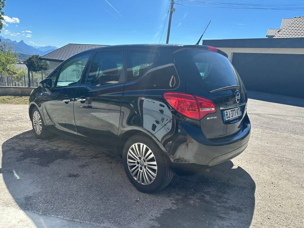 Meriva Cosmo connect 2011 occasion 74350 Cruseilles