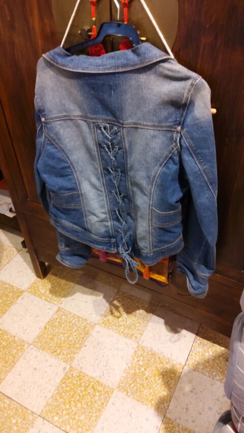 Blouson  jean femme 12 Amlie-les-Bains-Palalda (66)