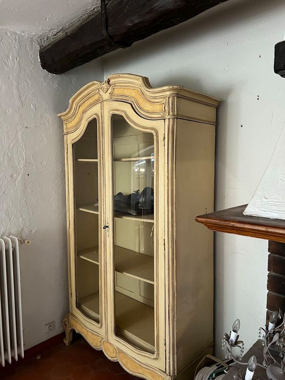 armoire, biblioth&egrave;que, vitr&eacute;e, peinte et patin&eacute;e Meubles