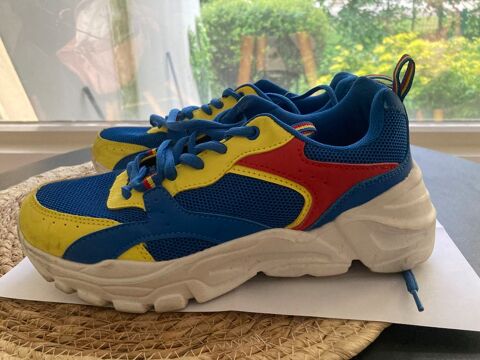 Baisse de prix
tennis LIDL 10 Sannois (95)