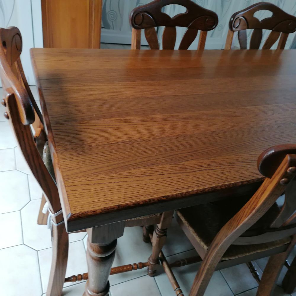 Table ch&ecirc;ne + 6 chaises Meubles