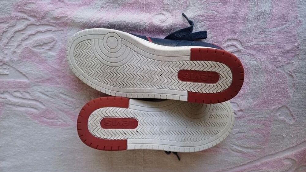 Baskets Levi's strauss casi neuves taille 36 EU Chaussures enfants