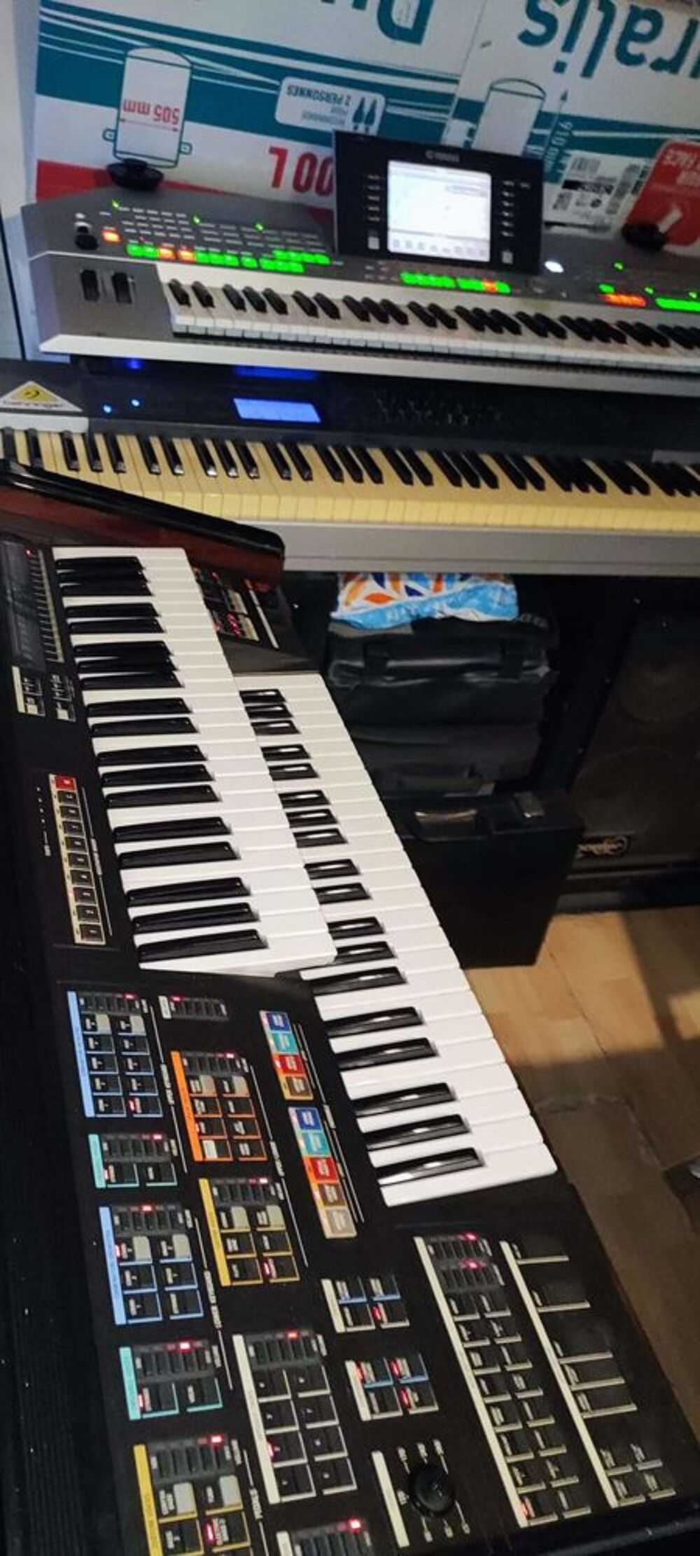 Yamaha MC 600 Instruments de musique