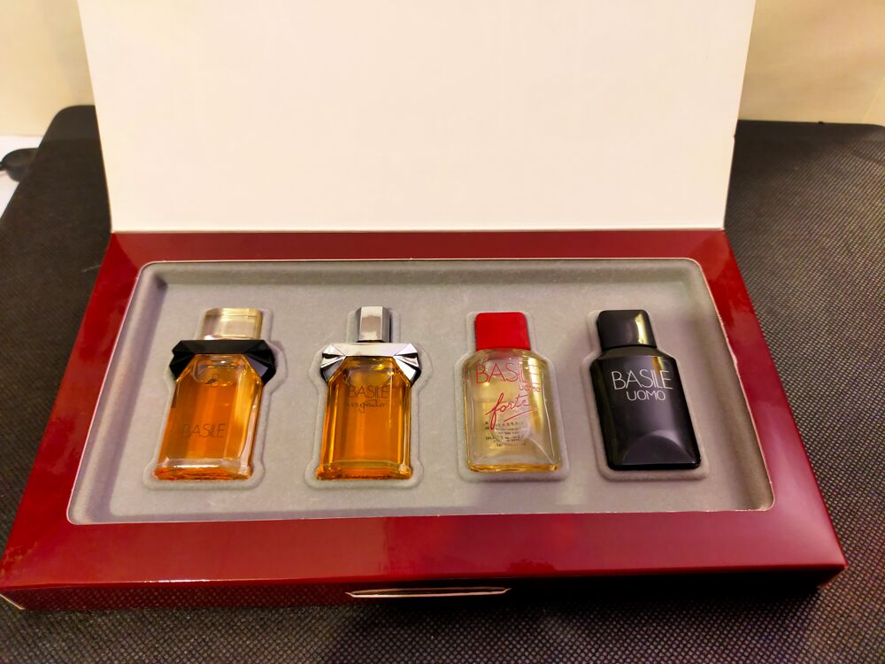 Coffrets miniatures de parfums de collection 