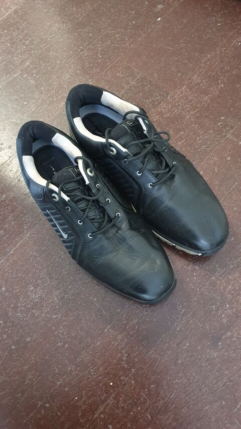 Paire de chaussures de golf Homme - Trs bon tat 50 Neuilly-sur-Seine (92)