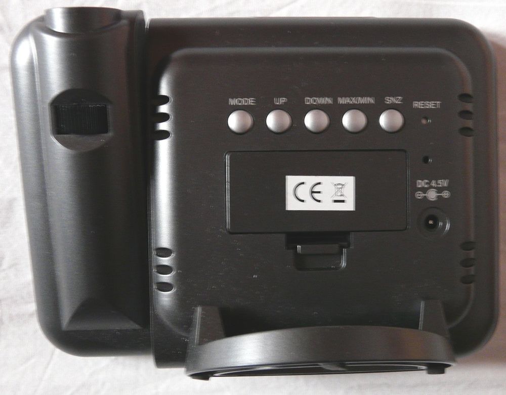 r&eacute;veil avec heure au plafond Electroménager