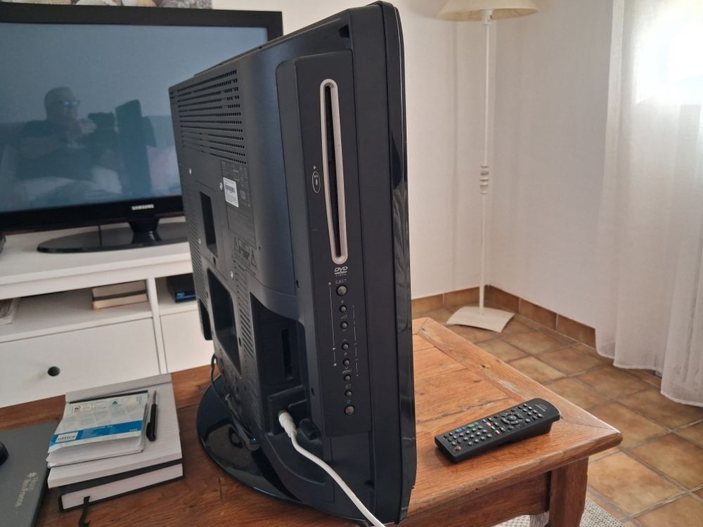 t&eacute;l&eacute;vision combi lecteur DVD Photos/Video/TV