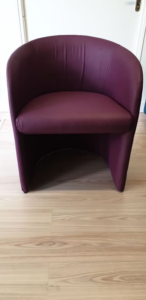 Chauffeuse vinyle prune 90 Mitry-Mory (77)