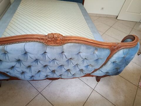 lit demi-corbielle en velours  bleu  avec sommier et matelas 120 Montélimar (26)