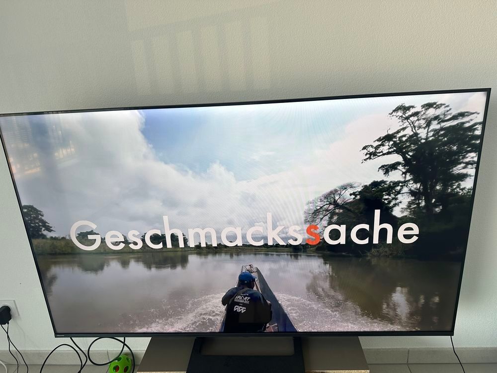 t&eacute;l&eacute;viseur Hisense QLED 65 pouces (165 cm) mod&egrave;le 65A6S, Photos/Video/TV