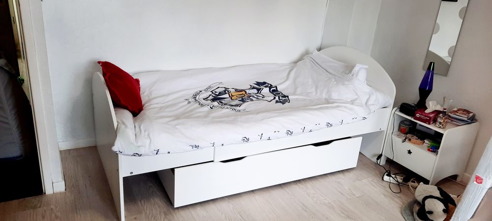 Lit &eacute;volutif enfant Tr&egrave;s bon &eacute;tat Mobilier enfants