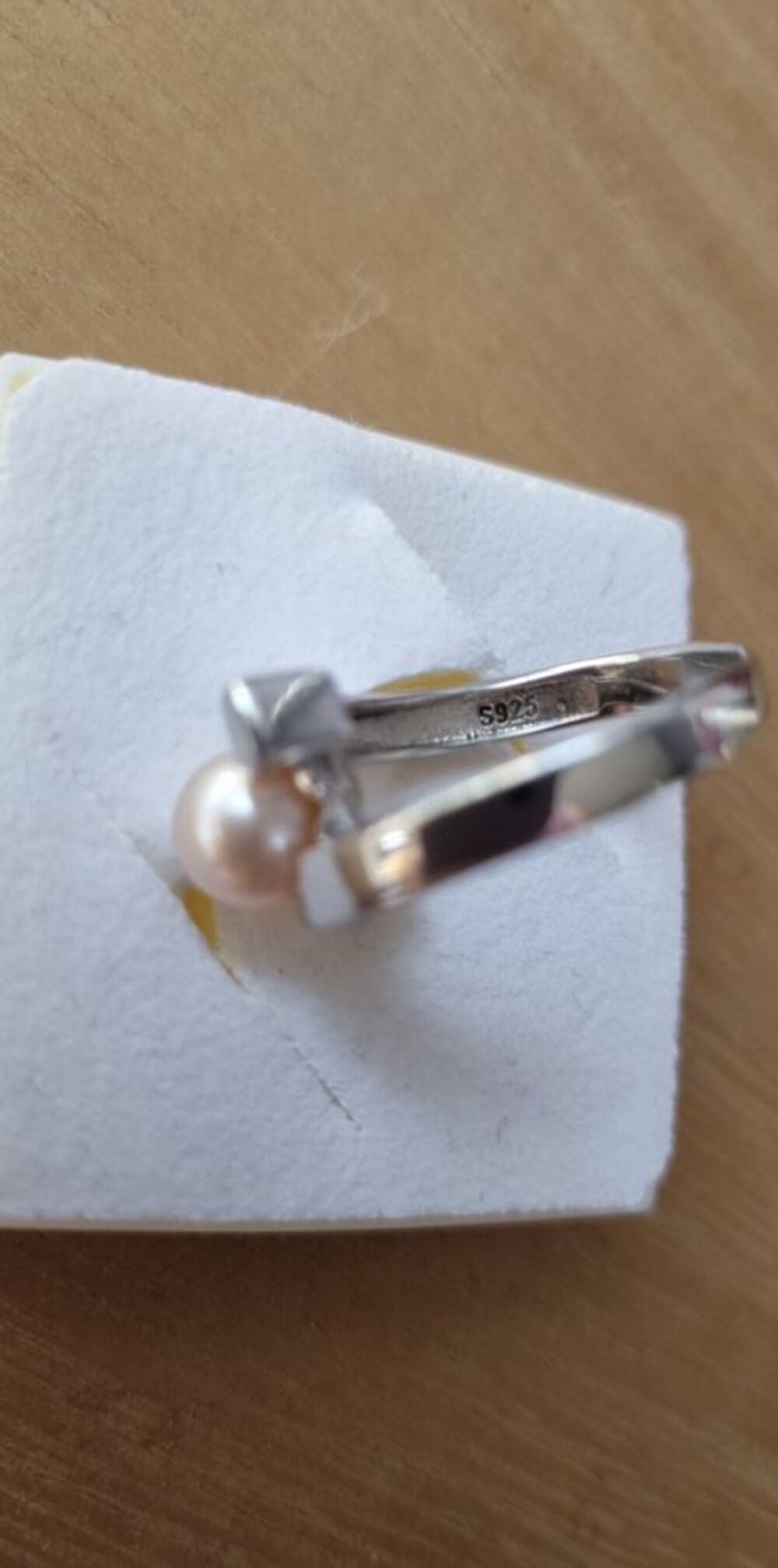 Tr&egrave;s jolie bague argent T56 et v&eacute;ritable perle de culture Bijoux et montres