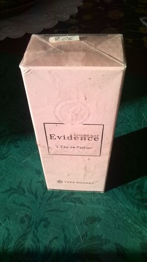 flacon eau de parfum yves rocher 50ml 20euros 20 Autun (71)