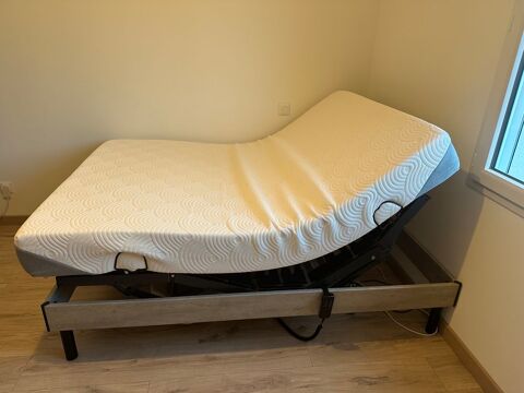 Lit lectrique 140x190 et matelas tempur grand confort 1000 Challans (85)