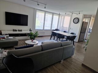  Appartement  vendre 5 pices 102 m