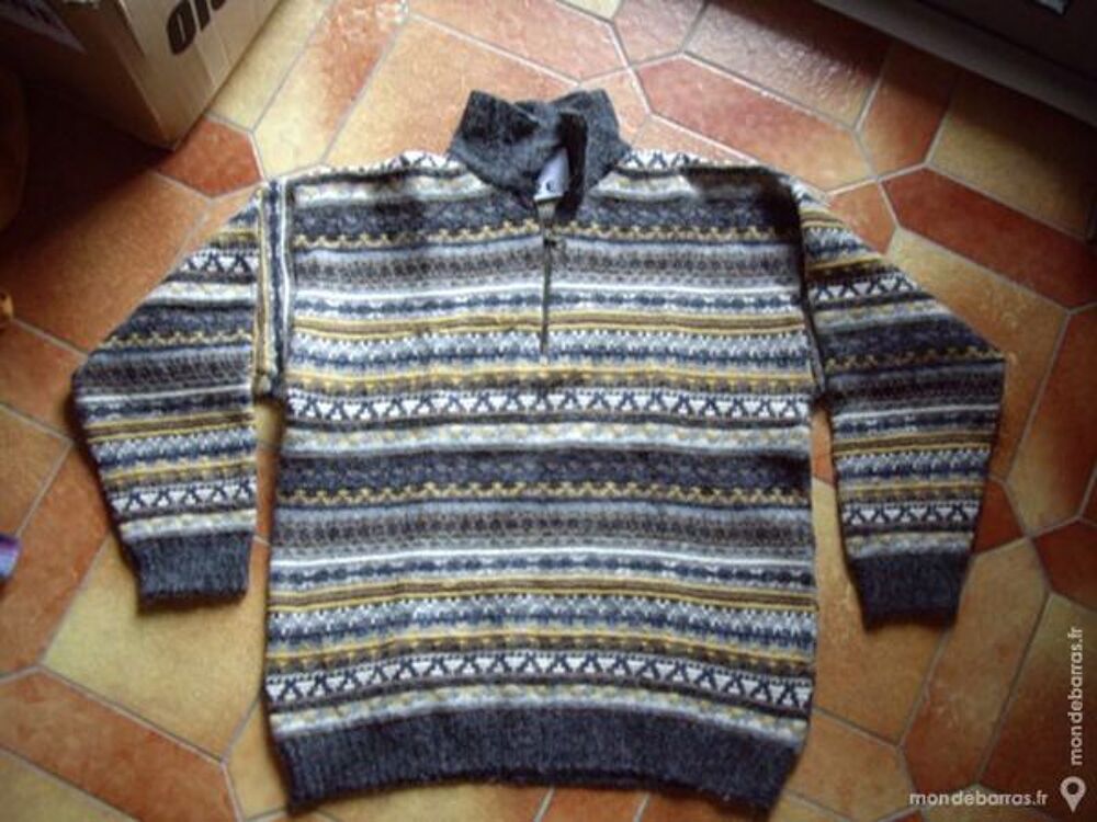 PULLS Homme Taille L &agrave; 2 € Vêtements