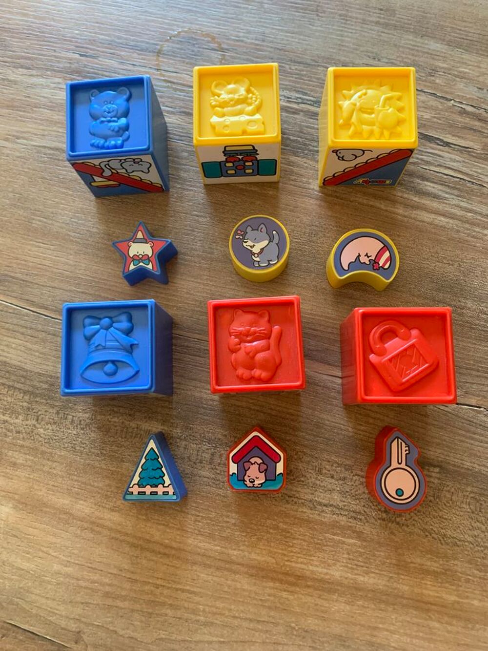 Jouet d' &eacute;veil 6 cubes d' activit&eacute; " Smoby Jeux / jouets